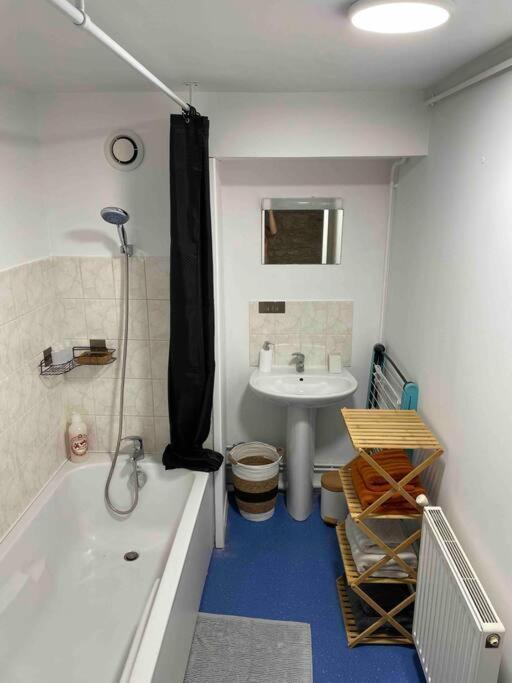 Ferienwohnung La Mezzanine - Hypercentre - Rue Pietonne Charleville-Mézières Exterior foto